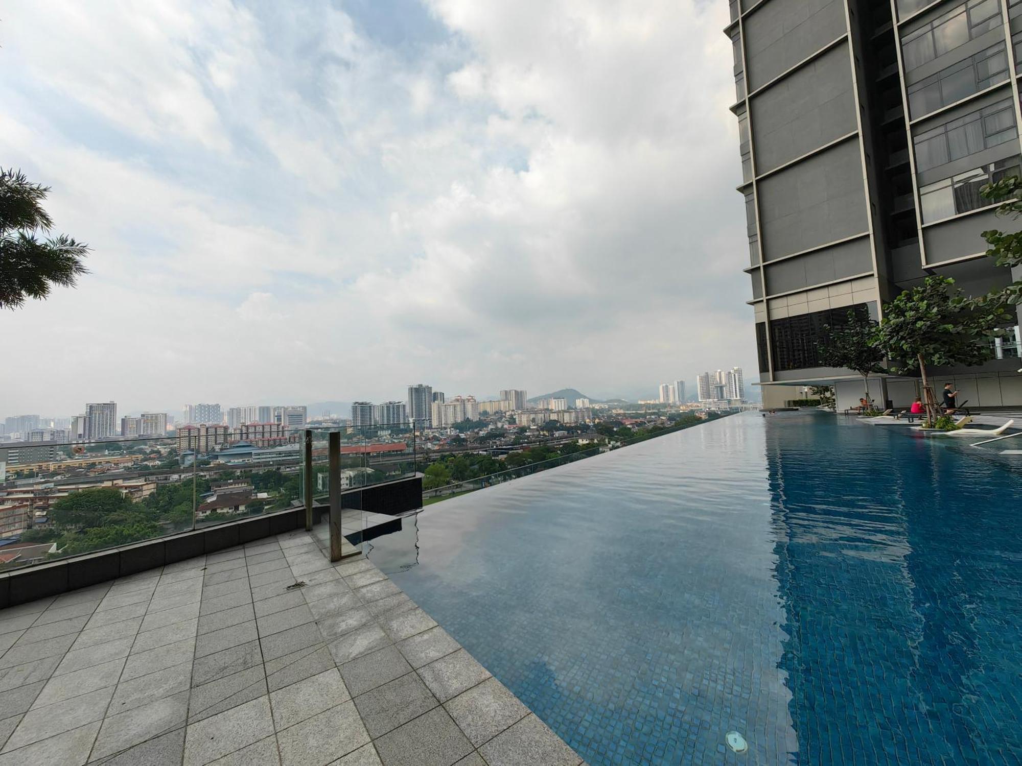 Pavillion Embassy Service Apartment By Autumn Suites Premium Stay Куала-Лумпур Экстерьер фото